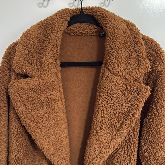 BNWOT Uniqlo Teddy Coat - Picture 2 of 6